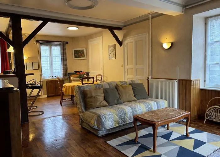 度假居 Pres D'un Chateau Avec Jardin, Terrasse, Parking Et Wifi, A 14 Km De Vichy - Fr-1-489-1 Billy (Allier)